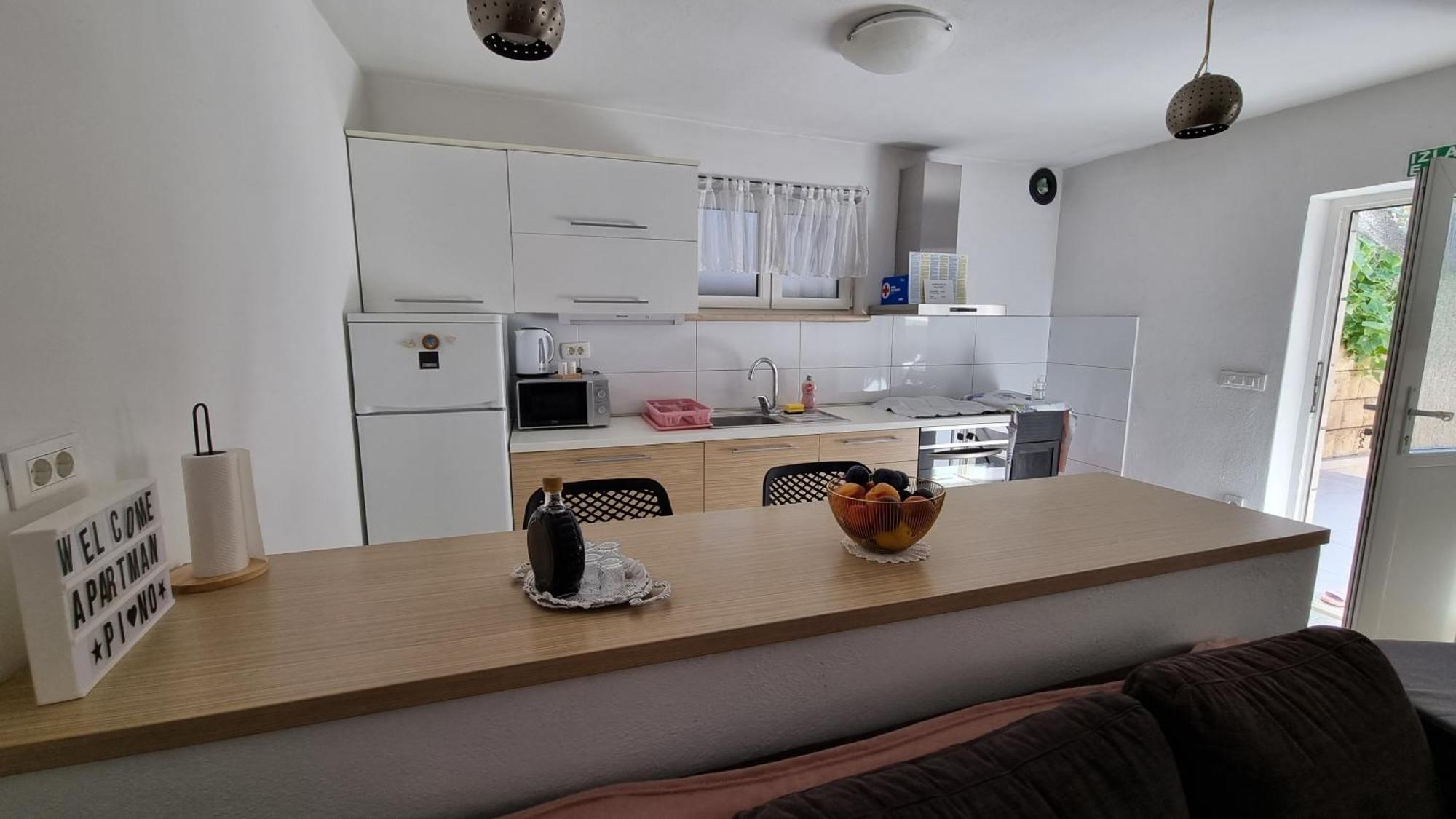 Apartment Pino Pucisca Esterno foto