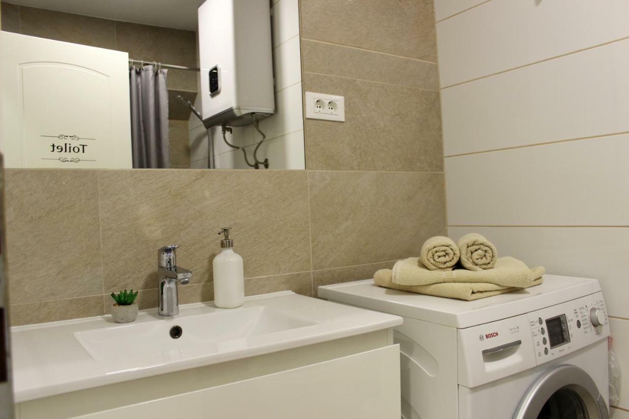 Apartment Pino Pucisca Esterno foto